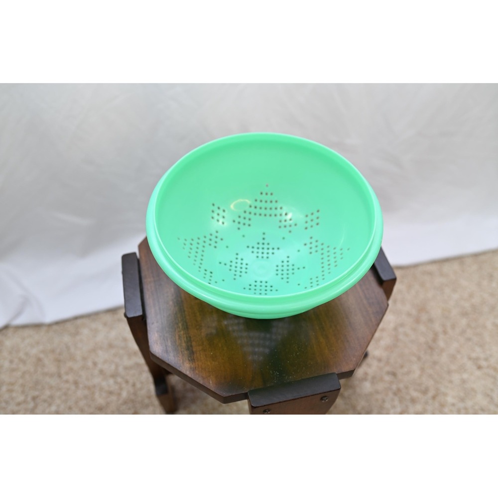 Vintage Tupperware Green Colander Strainer Bowl 339 Jadeite Green Plastic Retro